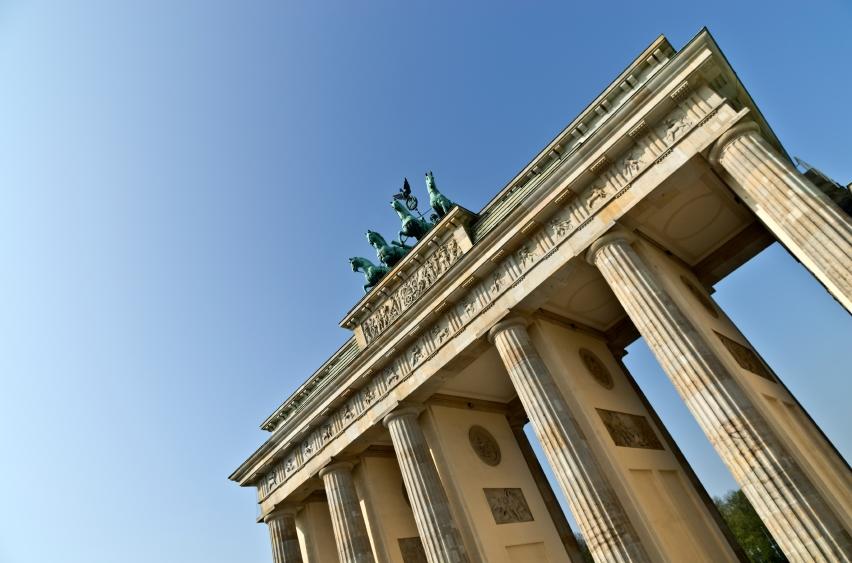 Res_4012514_brandenburg_gate_berlin_germany_german_iStock_000016539169Small